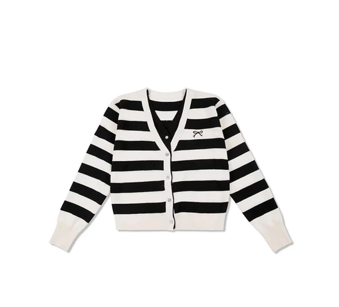 假两件领时尚洋气早春撞色条纹小香风刺绣新款2025宽松百搭针织衫