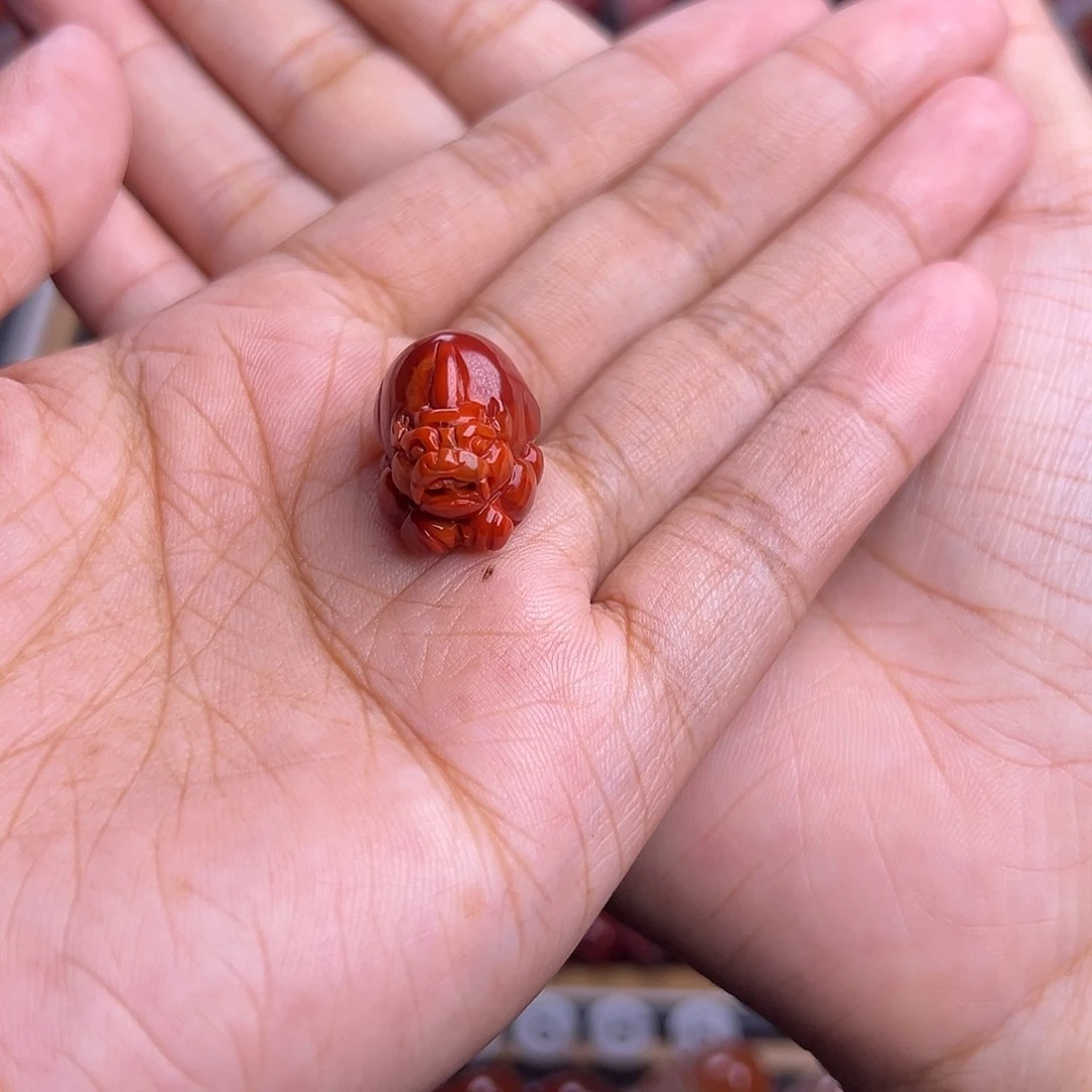 地****未镶嵌南红玛瑙珠宝奇石