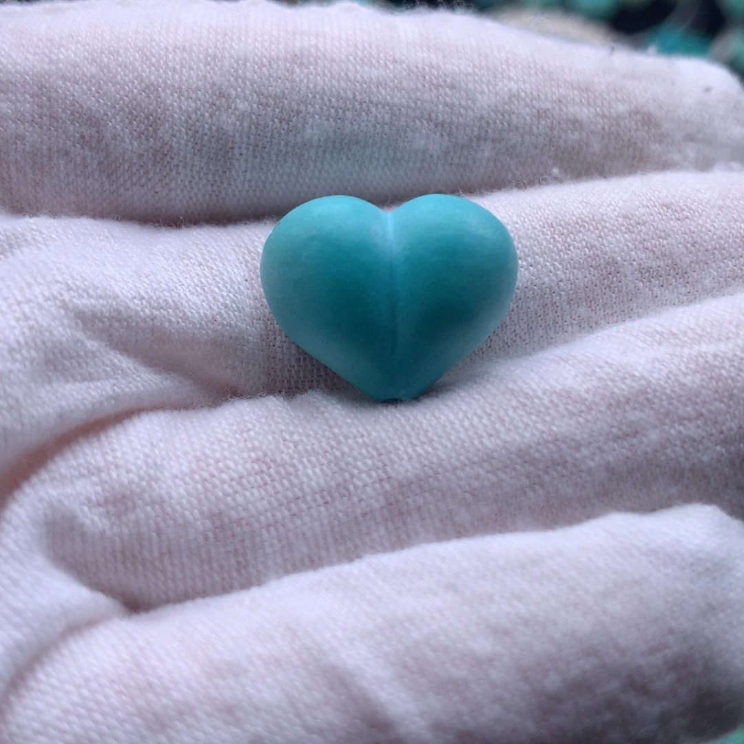 转***笑绿松石未镶嵌单品