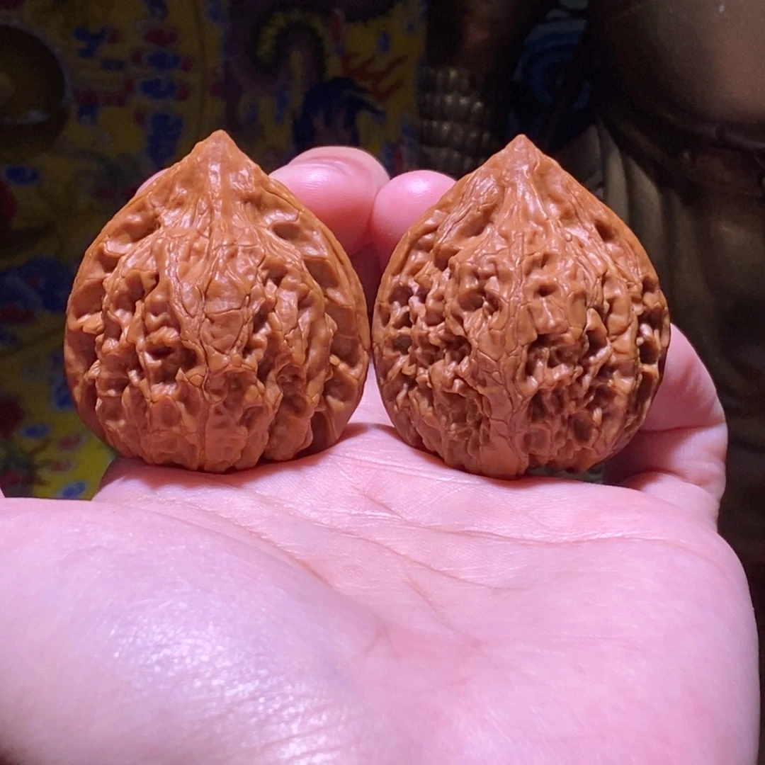 文玩核桃吊坠全品40 39 44鸡心独角兽
