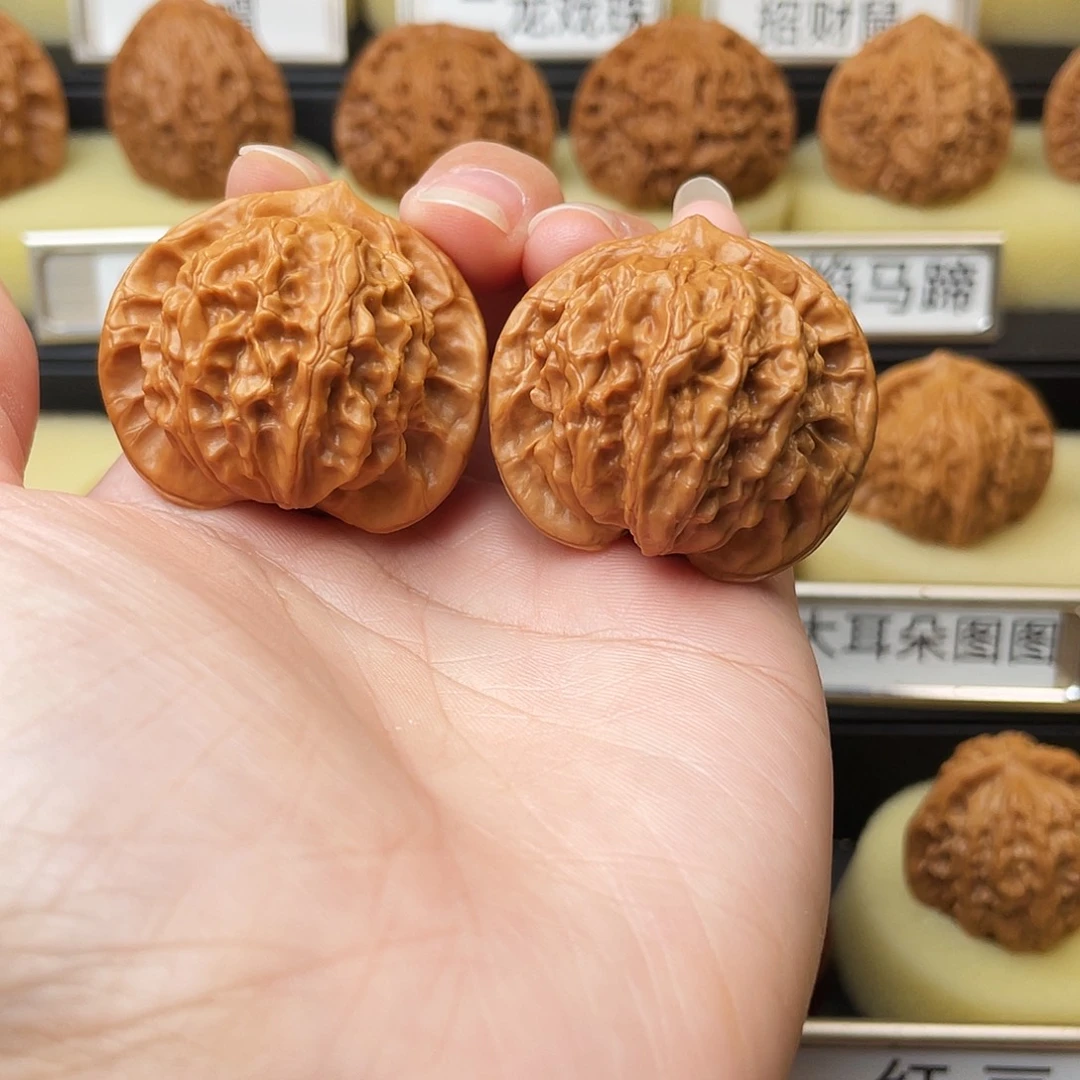 G***L吊坠文玩核桃 图图38尺926