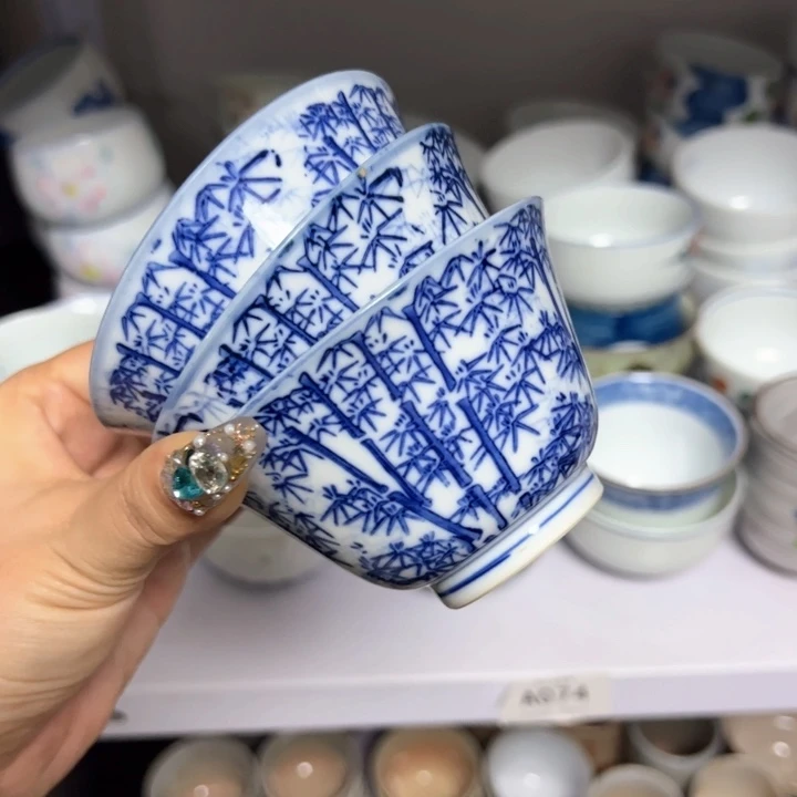 盖碗瓷器直播放漏中