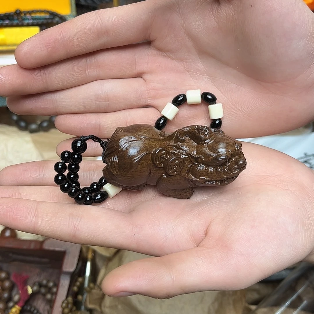 大叶紫檀（黑酸枝木类）