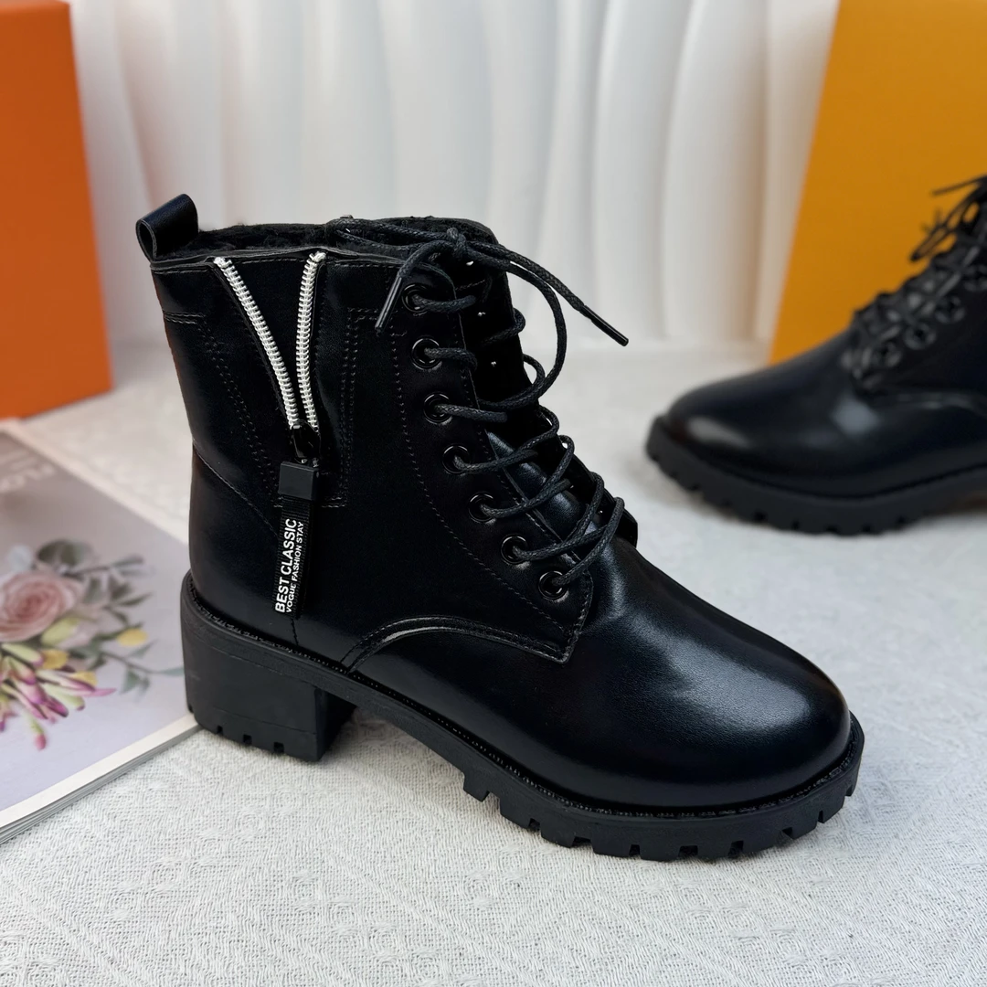 马丁靴女2024加绒冬季秋冬新款加厚棉靴短靴软底防滑保暖D812