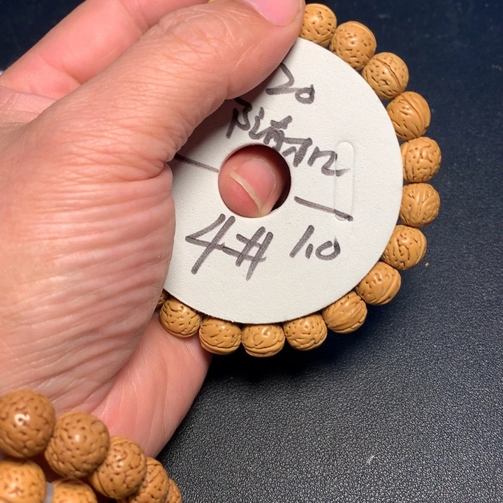 手串桃核4号健健康康了