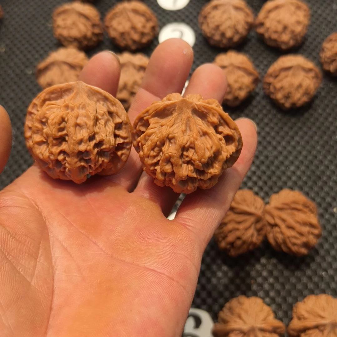 文玩核桃吊坠帝王大花文玩核桃