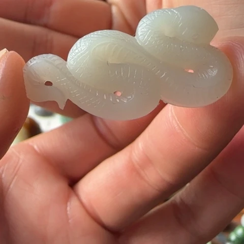 和田玉颈饰未镶嵌4.5g定制