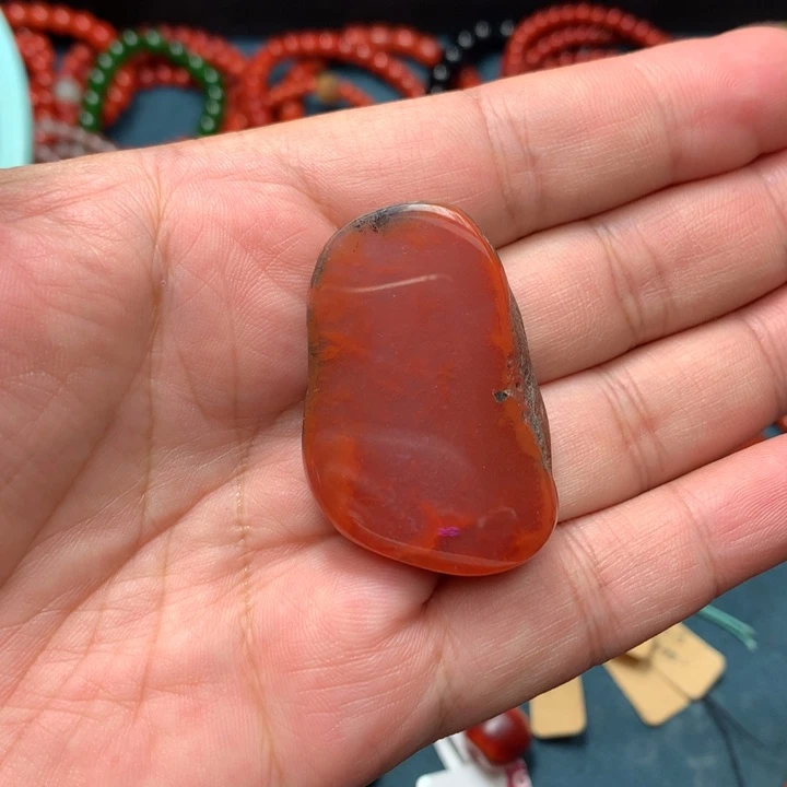 南红玛瑙未镶嵌颈饰