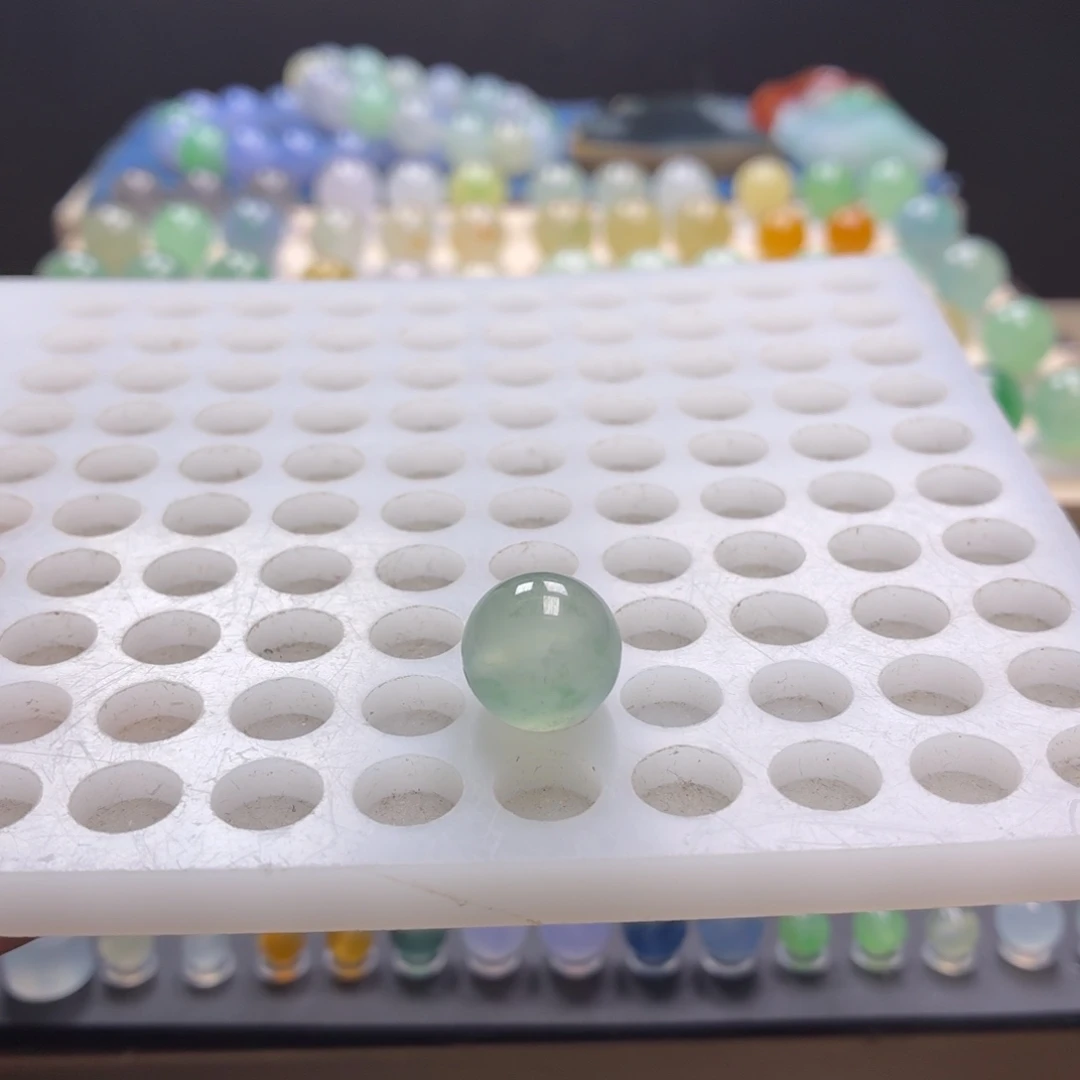 翡翠未镶嵌手链12.1翡翠圆珠