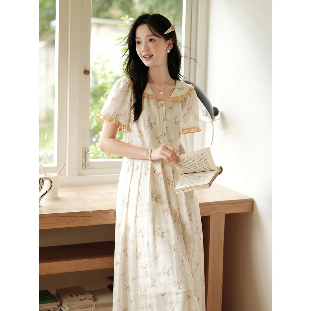 木易易 法式温柔风娃娃领连衣裙女2025新款夏季收腰碎花短袖长裙
