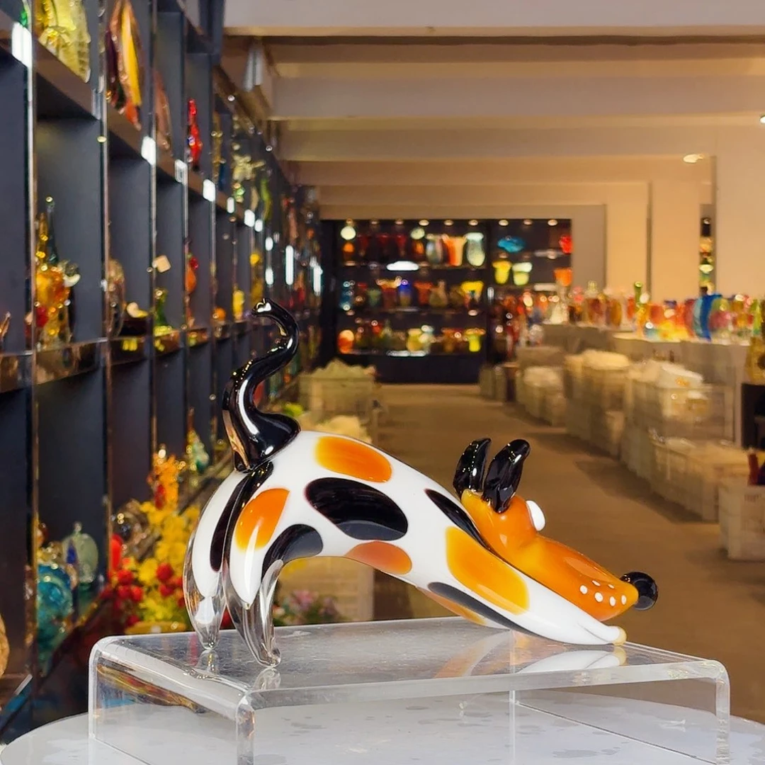 琉璃手工艺品琉璃岛上有个叫小