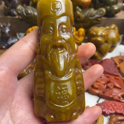 未镶嵌蛇纹石玉颈饰