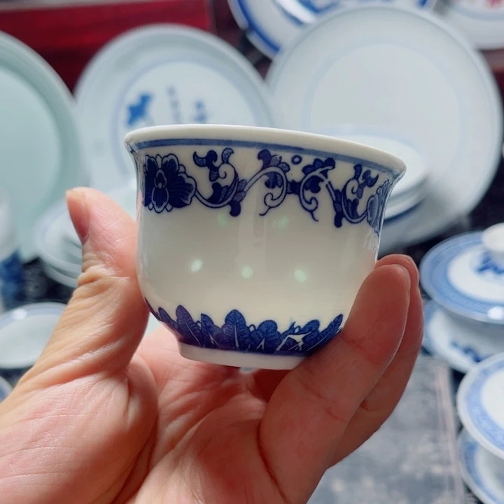 青花玲珑牡丹花小杯