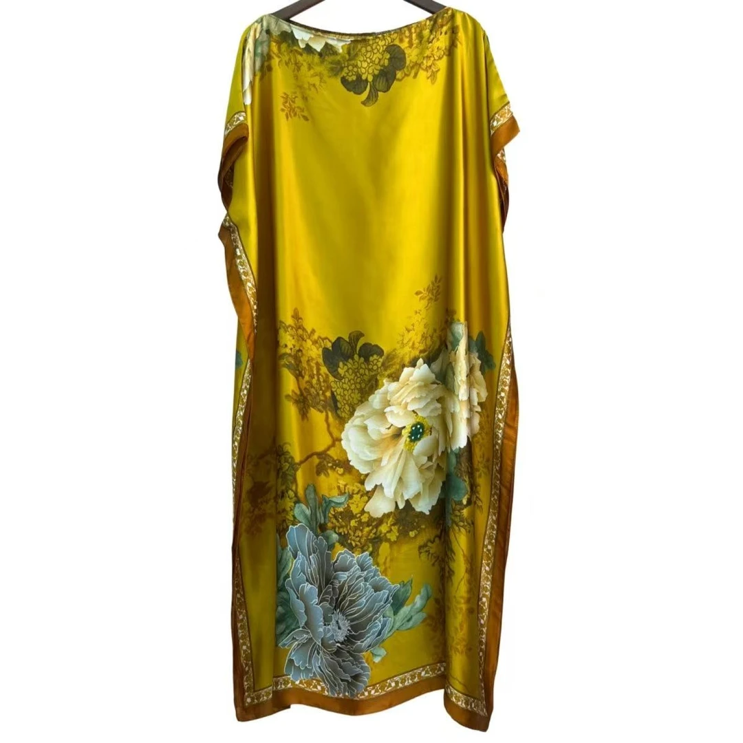 气质牡丹连衣裙大尺寸