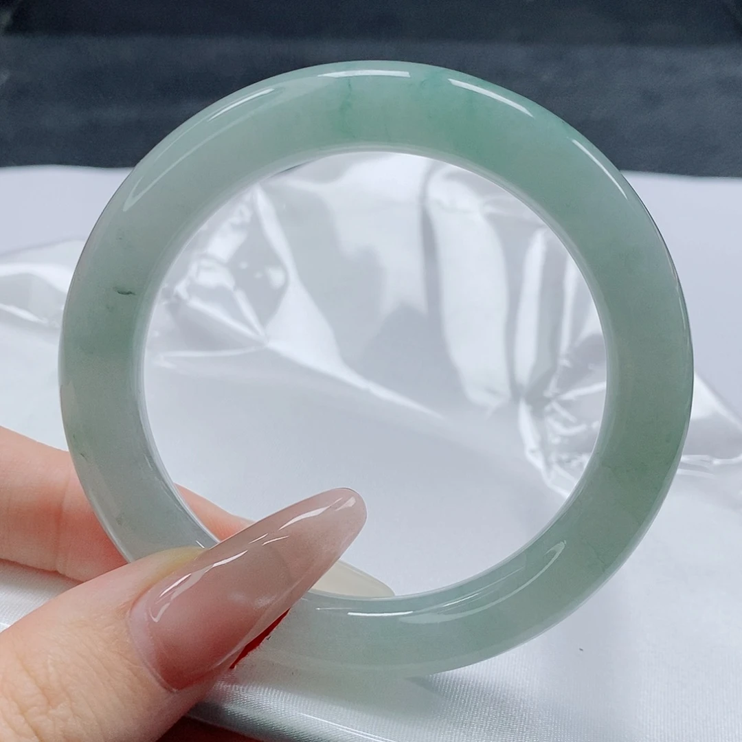 【闪购商品】未镶嵌手镯（圆镯）翡翠400号