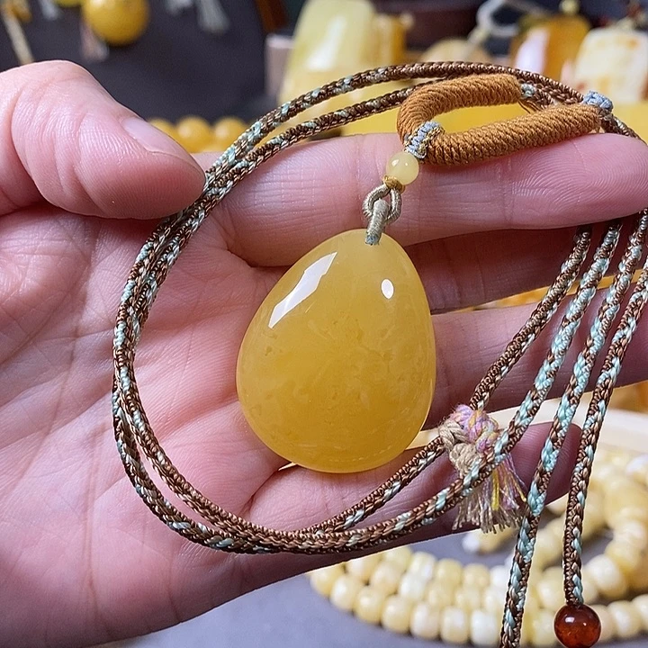 琥珀未镶嵌裸石水滴