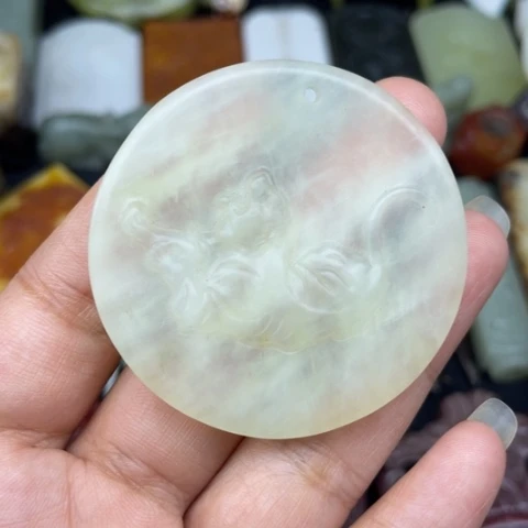 蛇纹石玉未镶嵌颈饰30