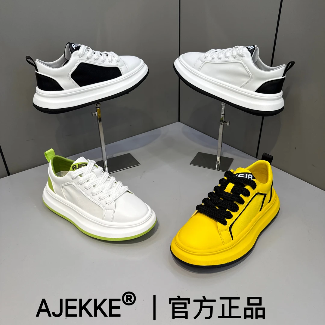 2025 男士新款休闲青春干净小众软底日常必备网红潮鞋（皮鞋尺码）