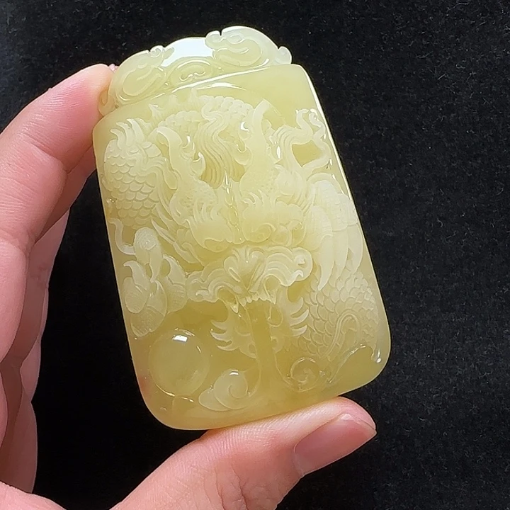 未镶嵌蜜蜡珠宝奇石