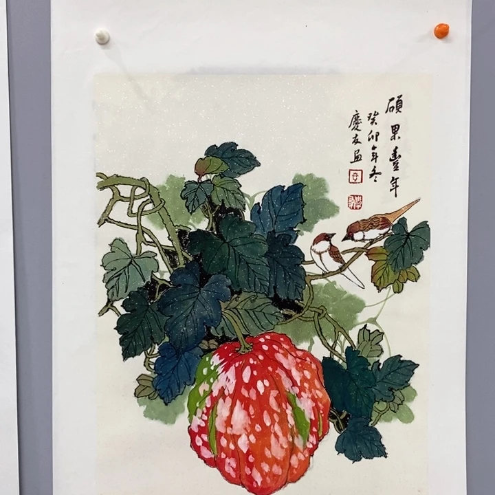 手绘作品等多种形式进行