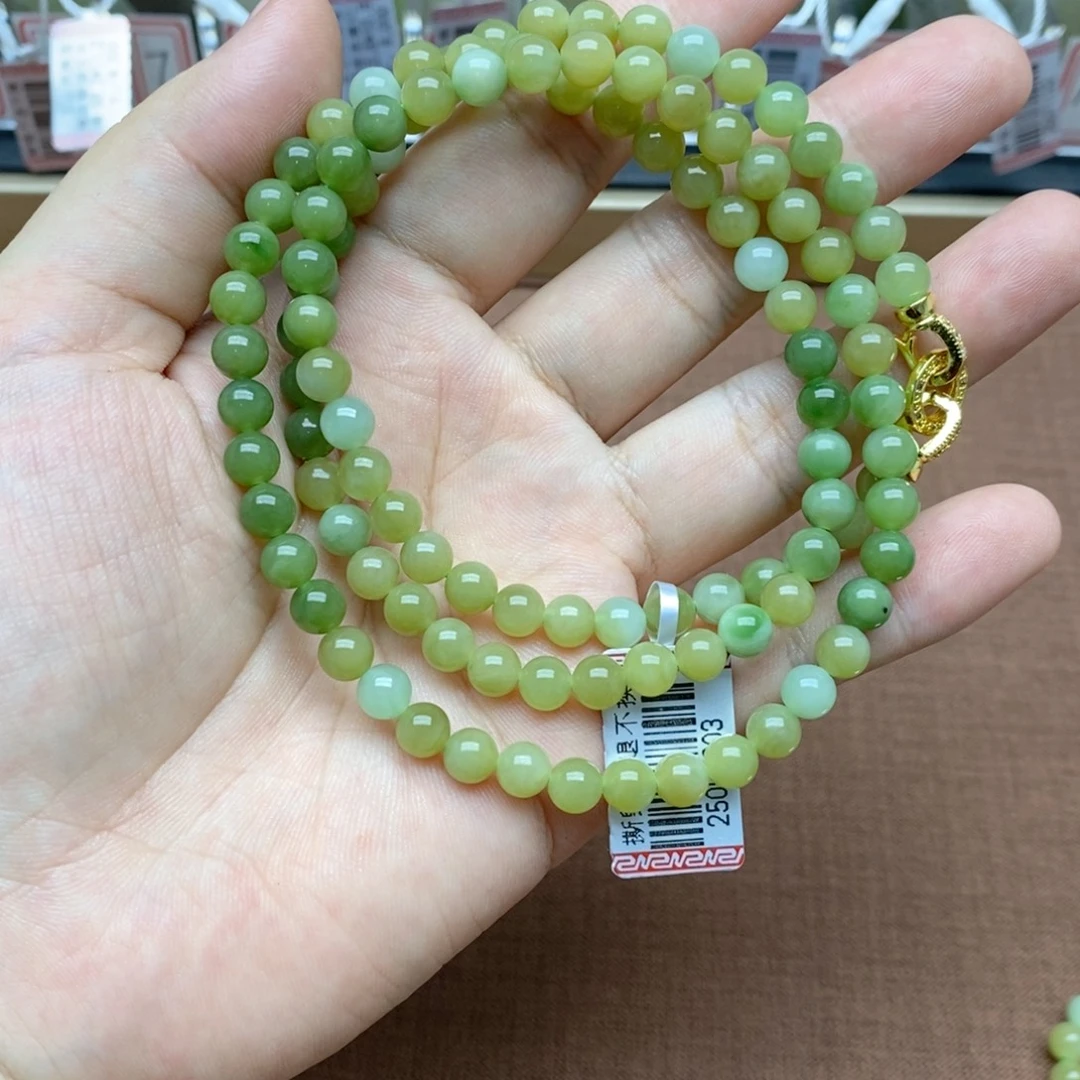 颈饰未镶嵌和田玉卡6