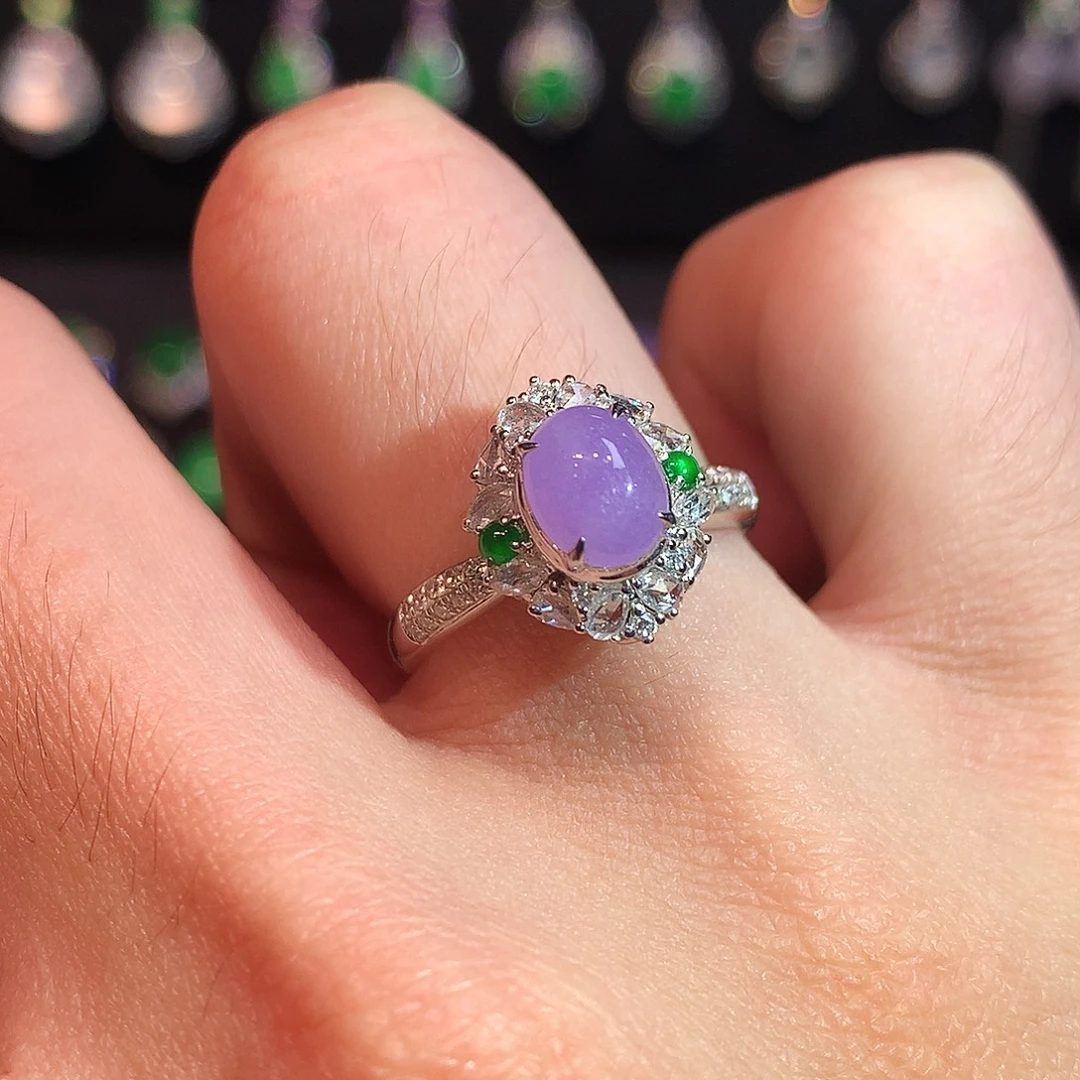 翡翠18K金镶嵌戒指紫罗兰红椿紫蛋面戒指