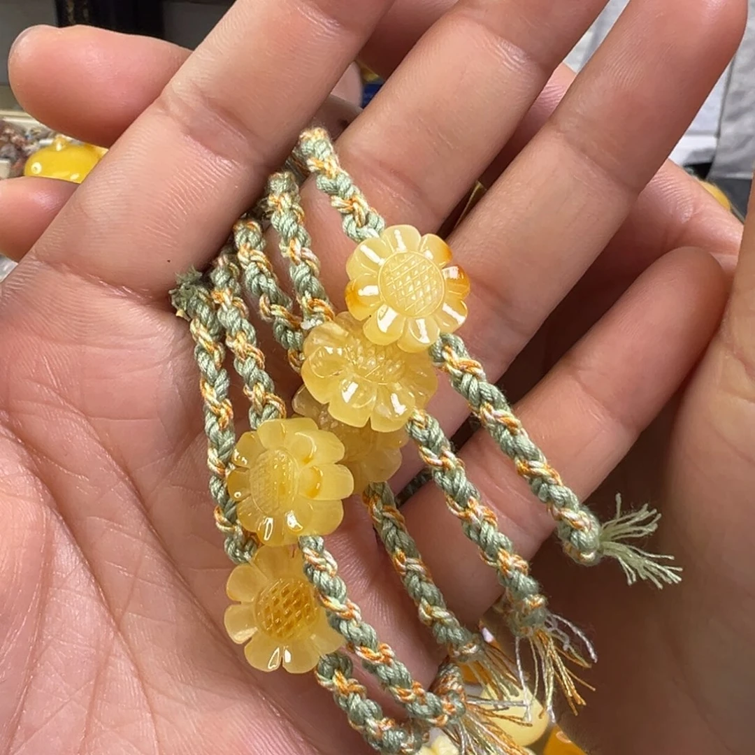 蜜蜡裸石未镶嵌多样性发一个