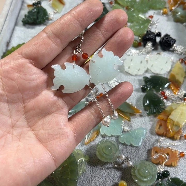 蛇纹石玉耳饰未镶嵌