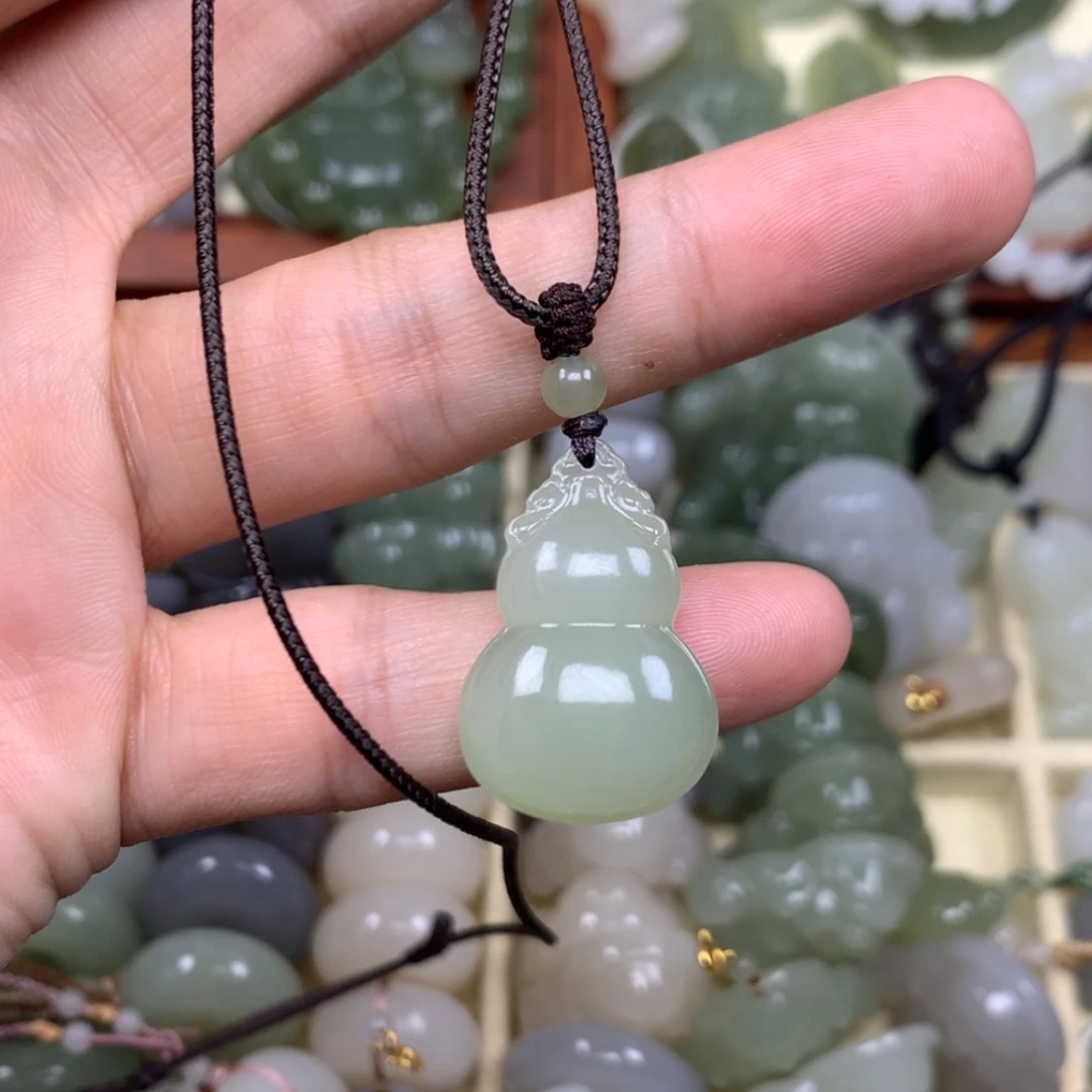 【闪购商品】颈饰未镶嵌和田玉