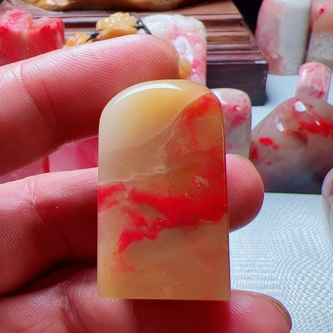 高***兴巴林石鸡血石印章