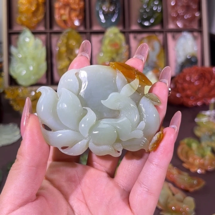 未镶嵌蛇纹石玉颈饰
