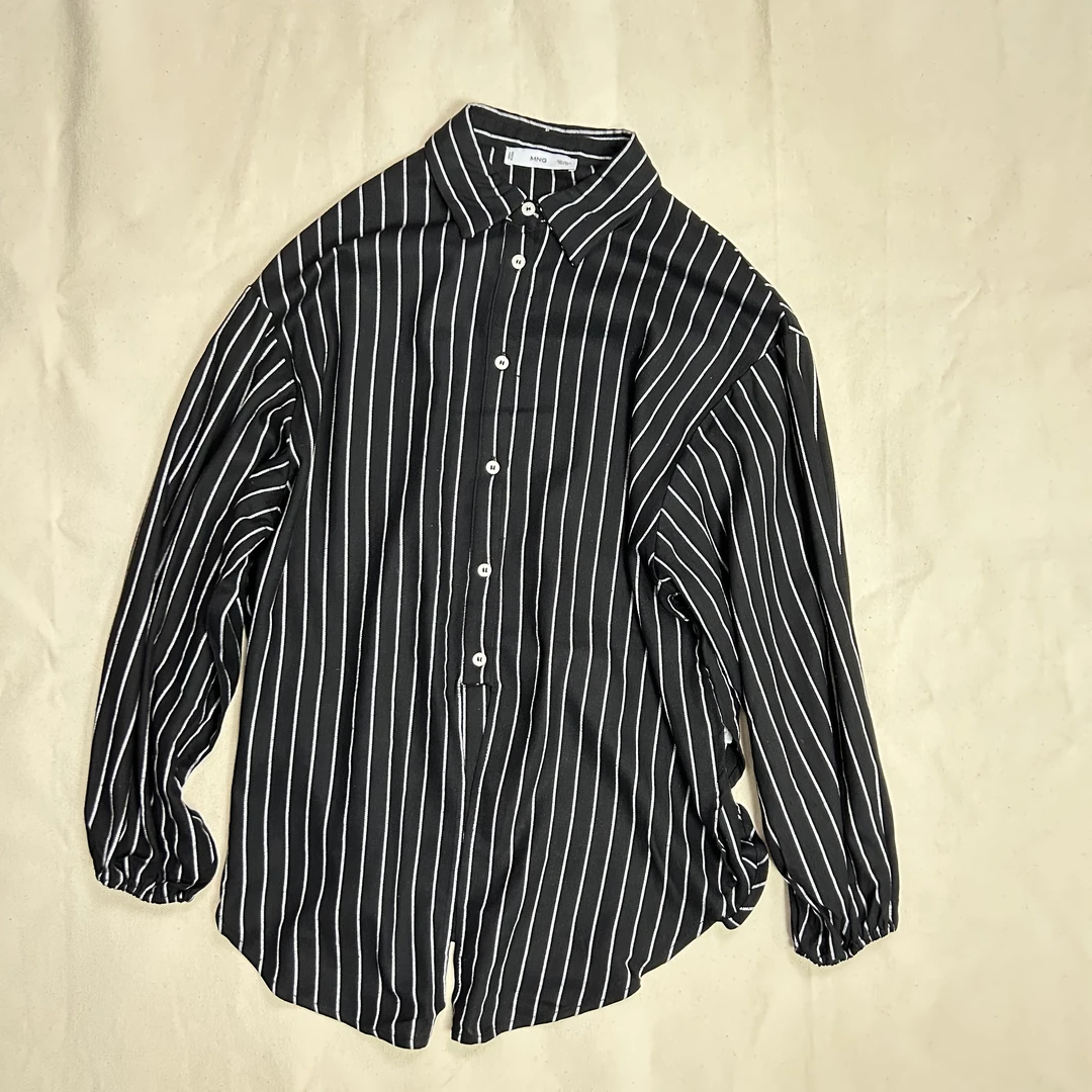 纯原黑白竖条纹露脐亚麻混纺宽松休闲女款宽袖衬衫