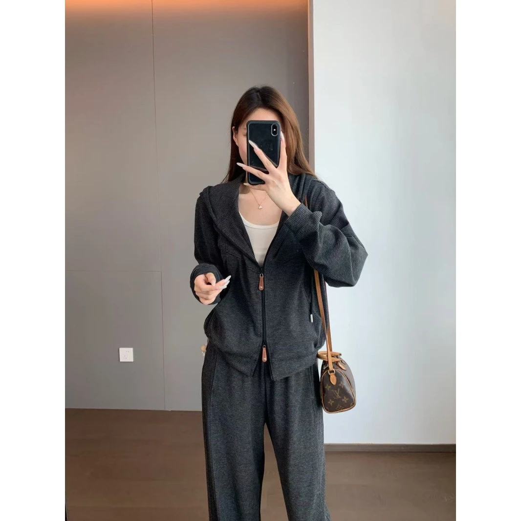 早秋韩系套装女2025新款宽松显瘦收腰时尚潮流连帽卫衣阔腿裤两件