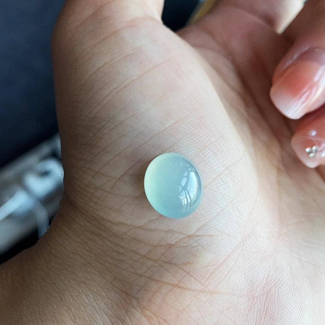 翡翠未镶嵌颈饰翡翠首饰