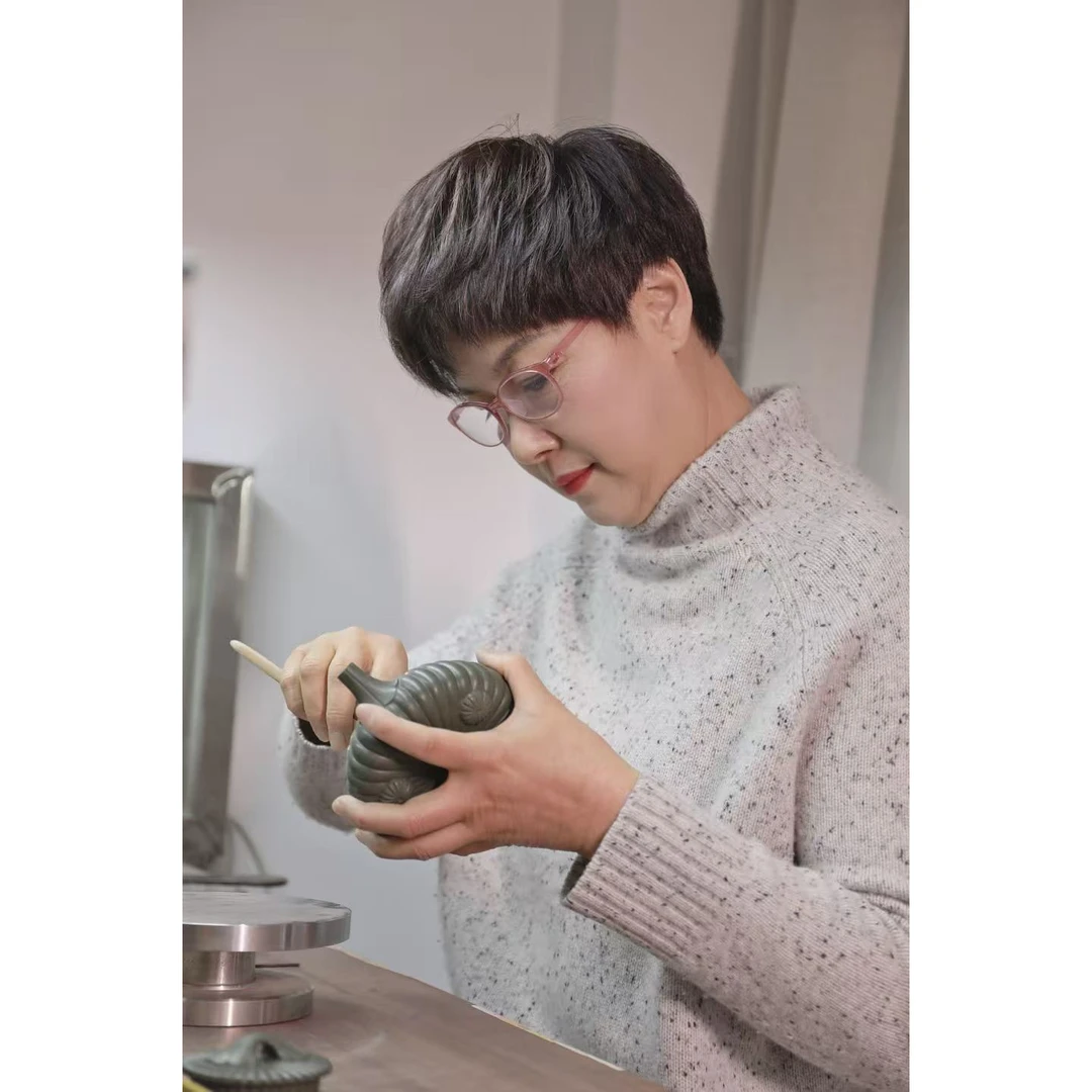 12号[鲍静贞专场]宜兴手工紫砂壶