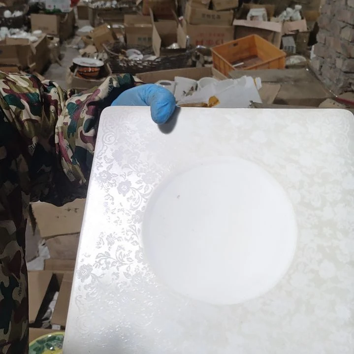 摆件陶瓷盘子碗啥都有