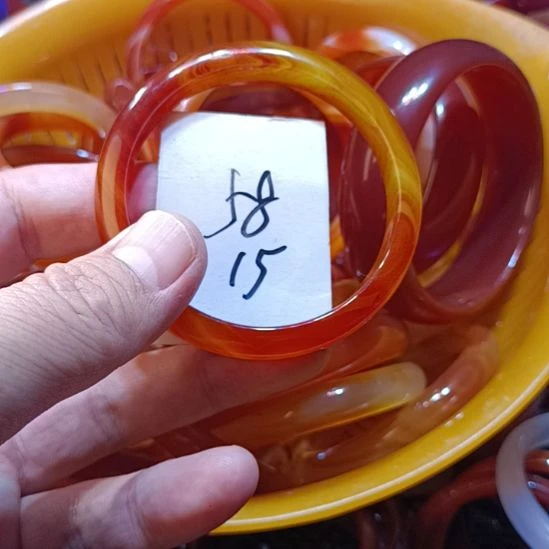 手镯玛瑙/玉髓未镶嵌