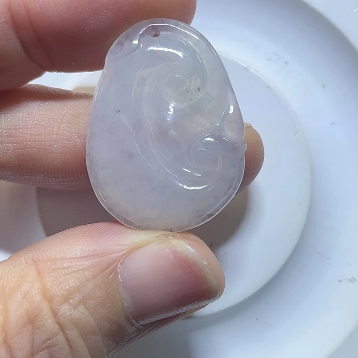 翡翠未镶嵌颈饰如意吊坠