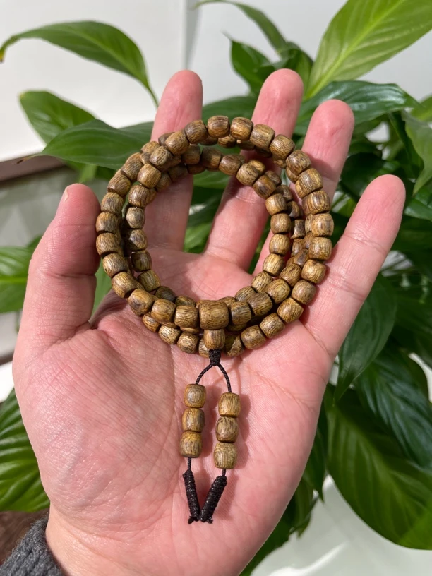 精品乌身放漏 6mm/108颗 鼓珠多圈 约16克 莺歌绿奇楠沉香 不压油