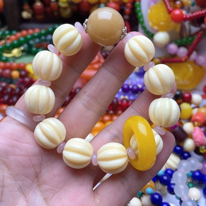 树脂制品5号瓜珠手串