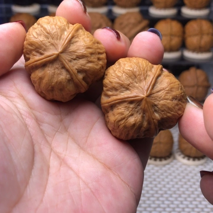 把件文玩核桃42三星抱月35尺