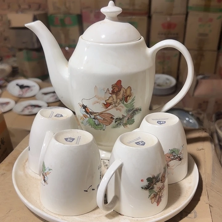 库存微瑕三打白骨精单孔水壶一套容量1700毫升