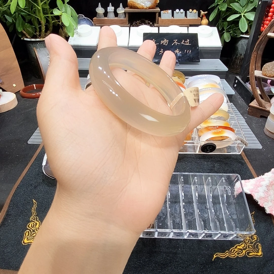 m***空手镯玛瑙/玉髓未镶嵌