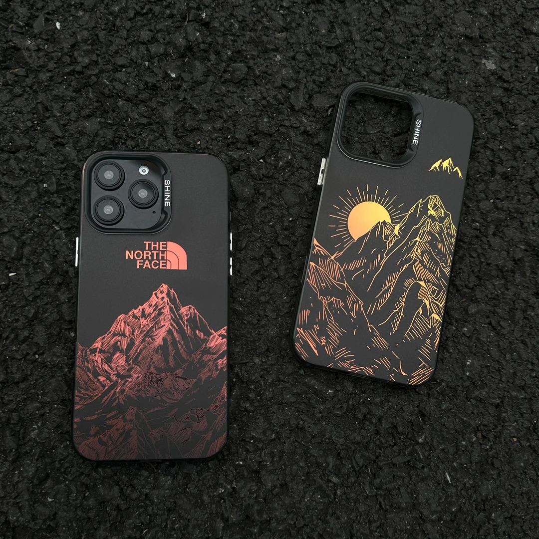 镭射雪山潮牌网红爆款情侣适用iphone16promax苹果15141312手机壳