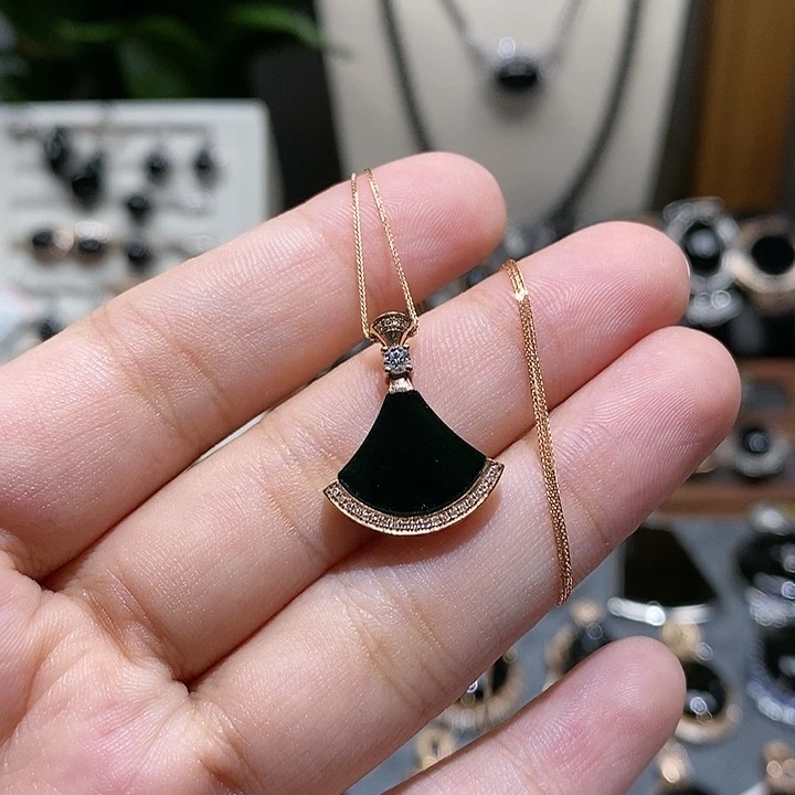 翡翠18K金镶嵌吊坠(赠链)三生有幸