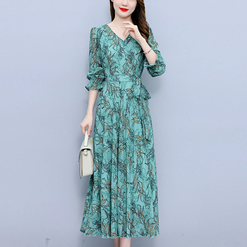 碎花雪纺2025秋季新款连衣裙女显瘦收腰韩版过膝中长裙