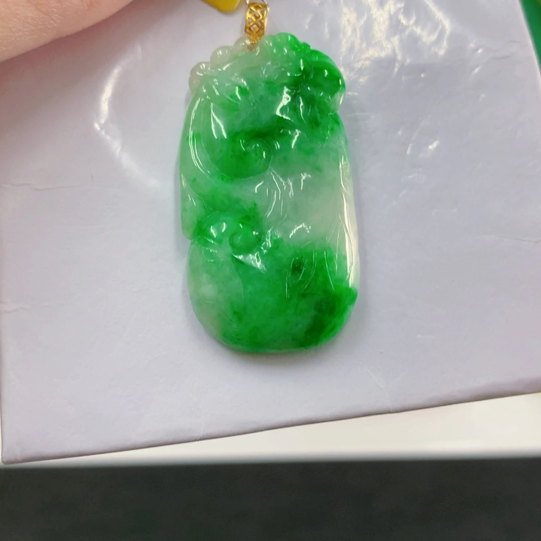 吊坠(不含链)18K金镶嵌翡翠