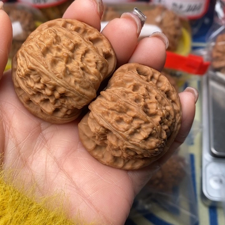 桃核吊坠白狮子41全品