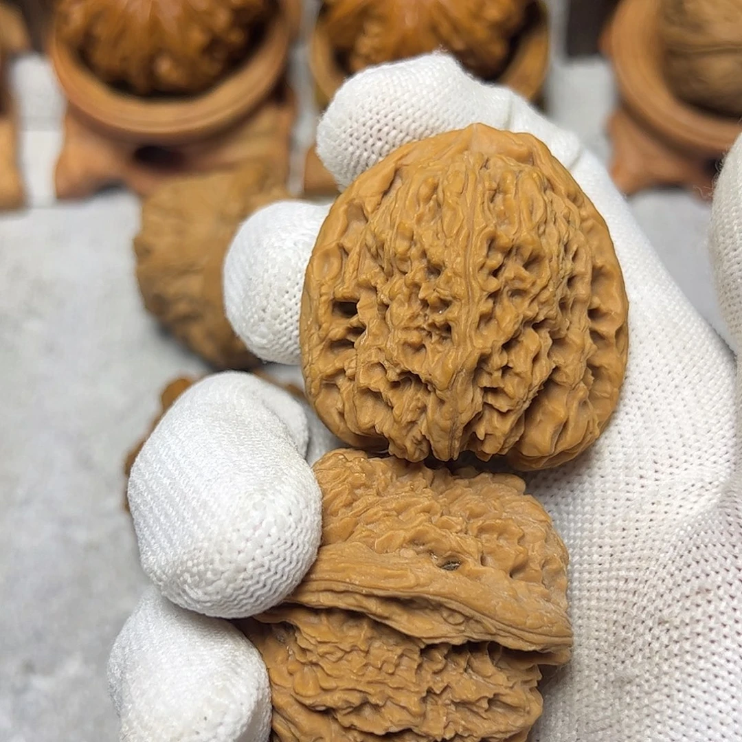 文玩核桃吊坠梦****营核桃