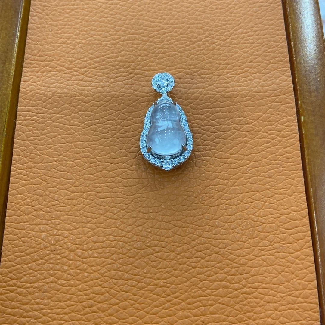 石英质玉吊坠(赠链)合金